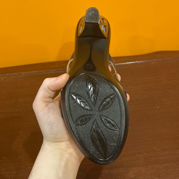 Infinity Leather High Heels Mules/Slippers - Picture 4 of 5